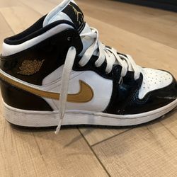 2 Pair Boys Nike Air Jordan  Shoes Size 6.5