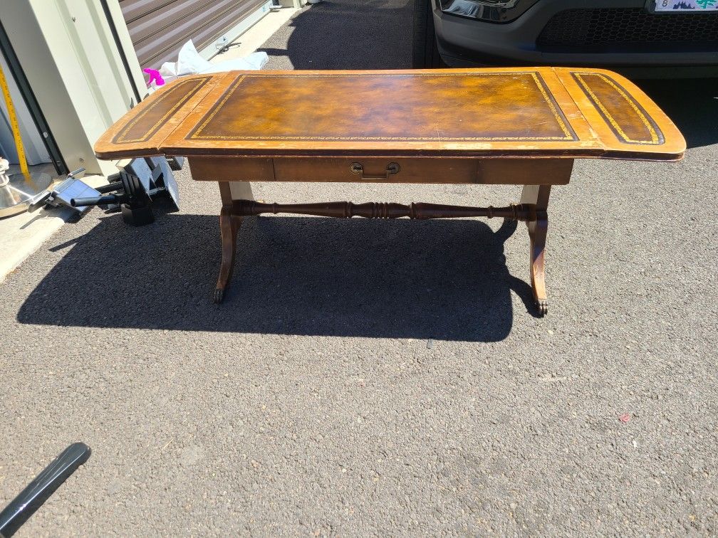 Antique Duncan Phyfe Coffee Table With Drop Leaf