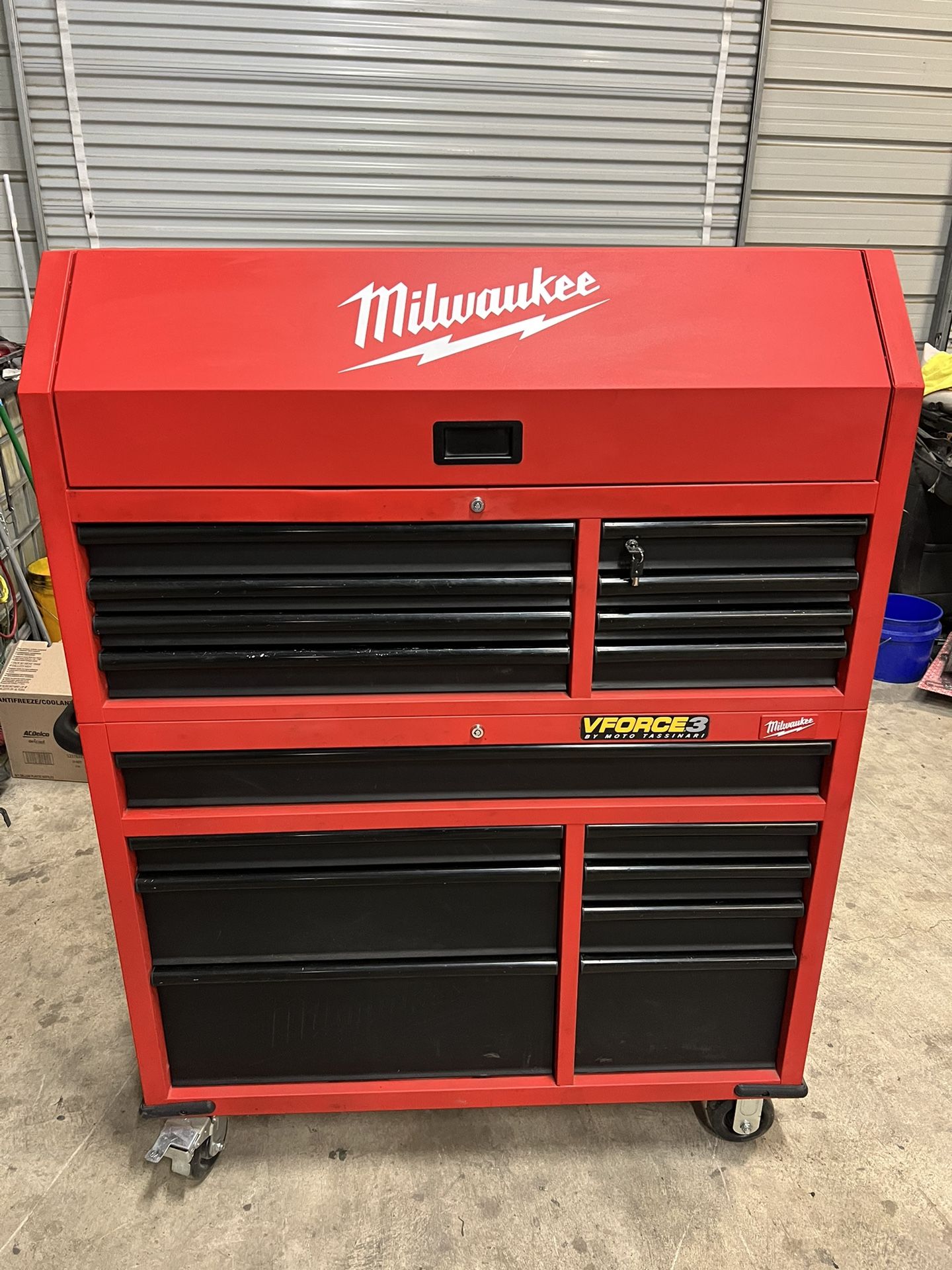Milwaukee Tool Box Chest
