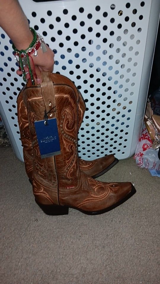  Women's Cowboy  Boots