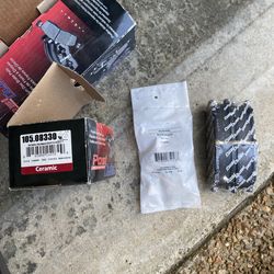 Centric 105.08330 Disc Brake Pad Set Posi-Quiet Ceramic With Hardware NIB