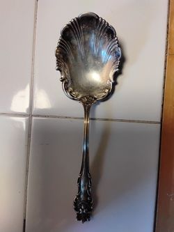 1893 Queen Sterling Silver Serving Spoon