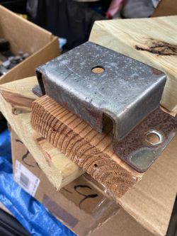 Trailer Side Rails Mounting Brackets (8) $35