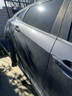 2023 Hyundai IONIQ6 Door