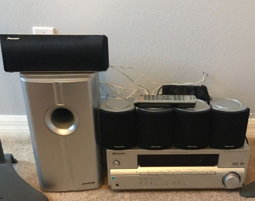Pioneer 5.1 Channel 200W Surroud System w Subwoofer