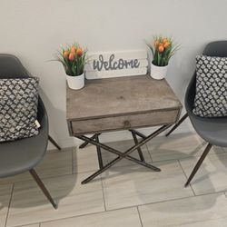 Cute Table And Chairs 