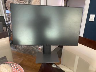 Dell Desk Top Flat Screen