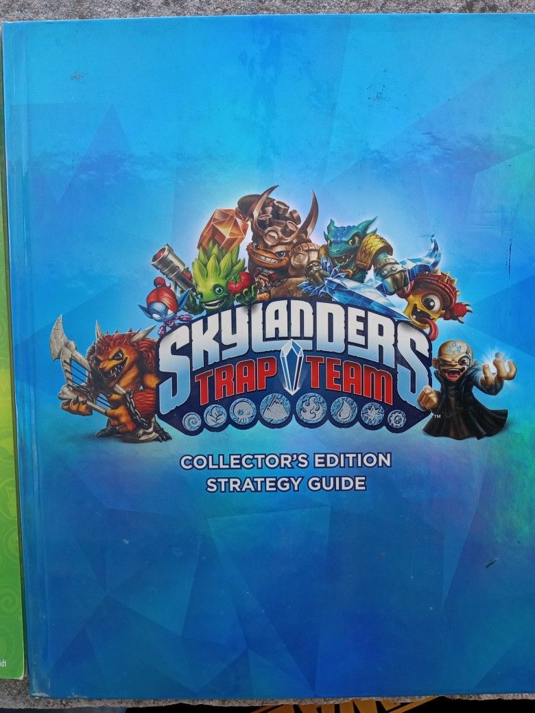Skylanders Trap Team Collectors Edition Strategy Guide - Hardback