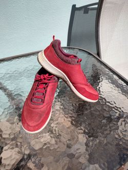 Easy Spirit Red Sneakers Shoes