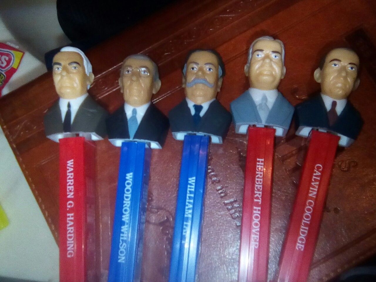 (5) Volume 6 Presidential PEZ Dispensers