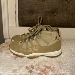 Jordan 11 Retro Olive Lux