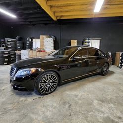 20 INCH NEW WHEELS AMG STYLE STAGGERED FOR MERCEDES BENZ S550 S560 S450 S63 CLS450 CL550 CL63 WITH NEW TIRES !!