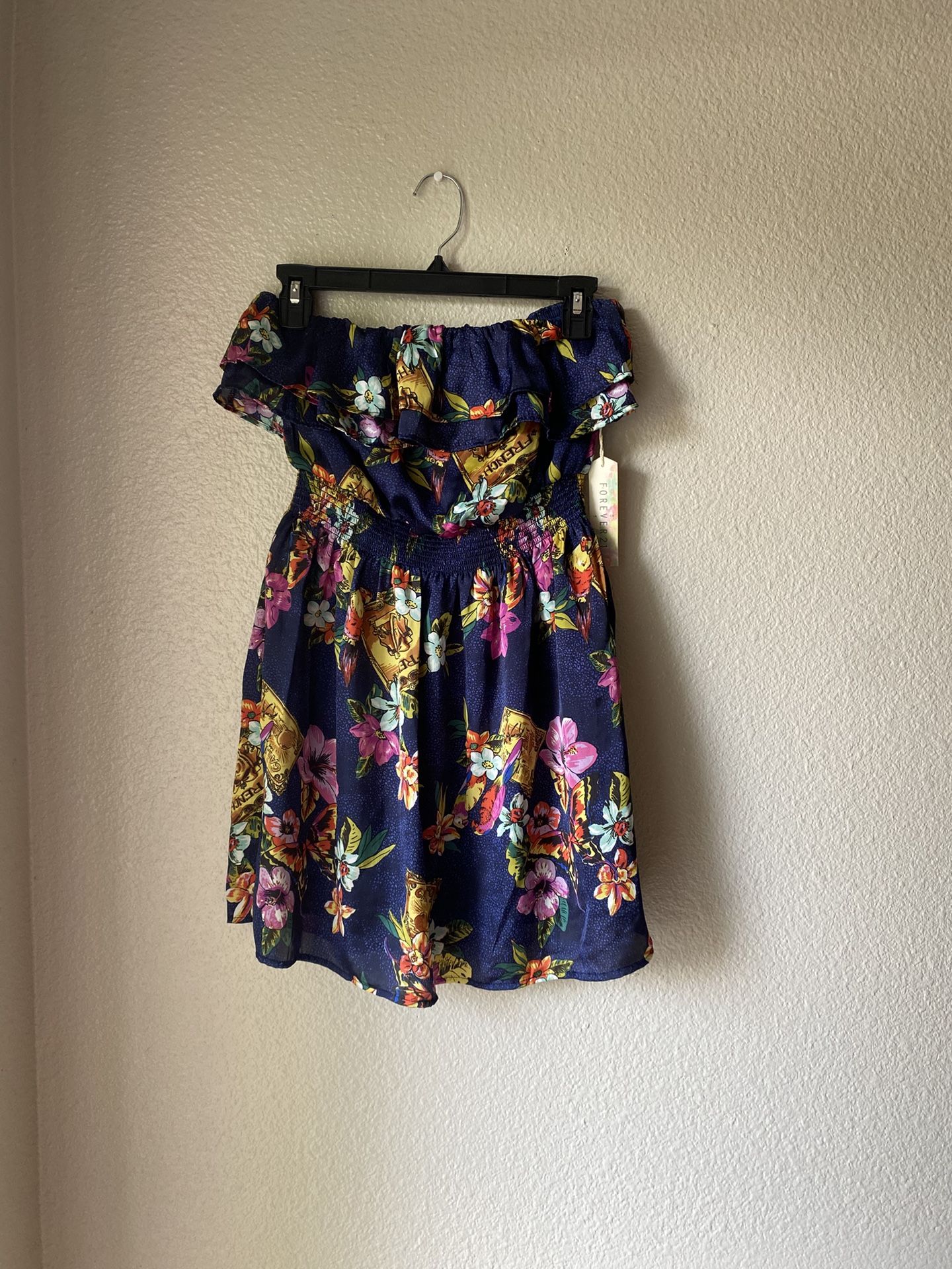 Brand new womans forever 21 brand purple floral dress up for sale