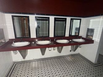 Restaurant restroom sink