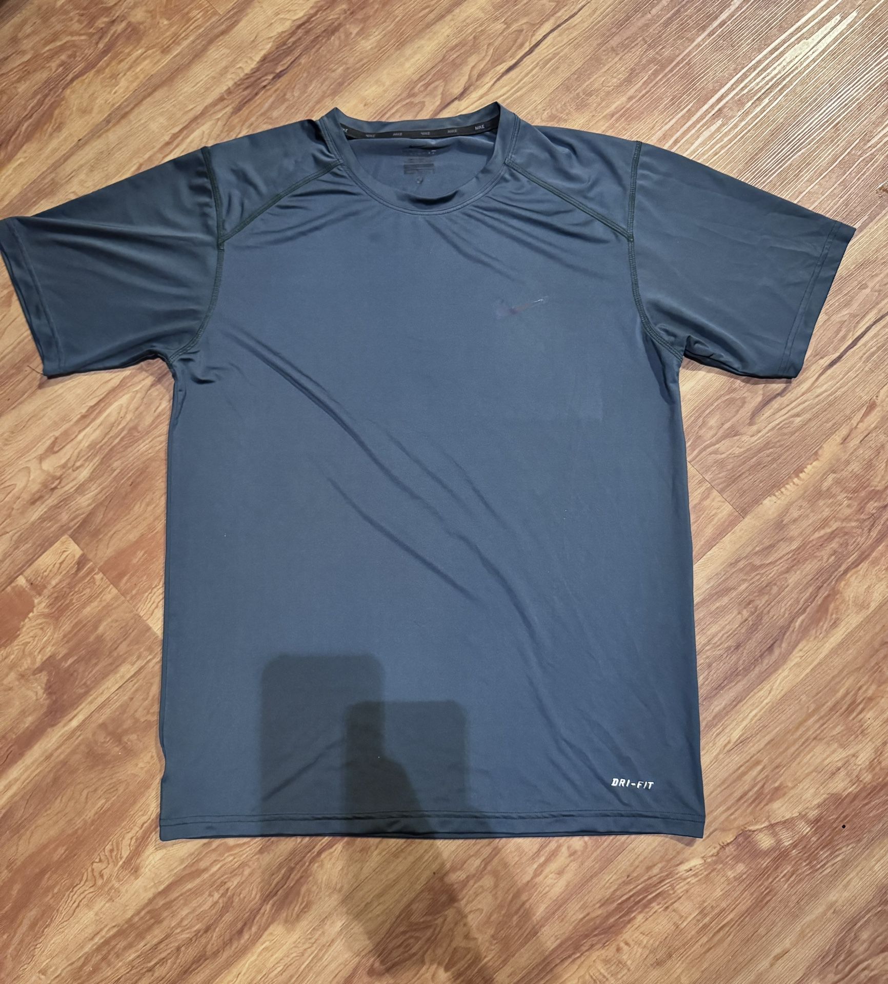 Nike Men’s XL Running Shirt Dry Short Sleeve T-shirt Teal Top Active Gym shirt i