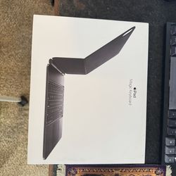 iPad Pro 13” Magic Keyboard 