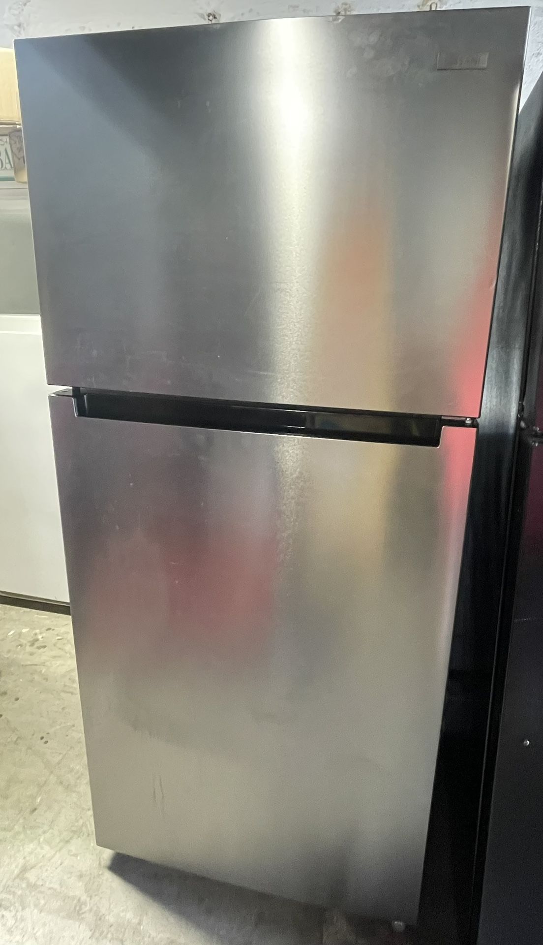Vissani Refrigerator