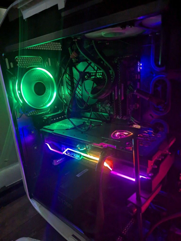 Gaming PC I7 13700k Suprim 3090ti 32gb