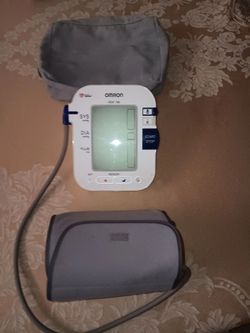 OMRON -HEM-780 BLOOD PRESSURE MONITOR WITH LARGE CUFF .CAN DELIVER IF YOU ARE IN MY NEGHBARHOOD.