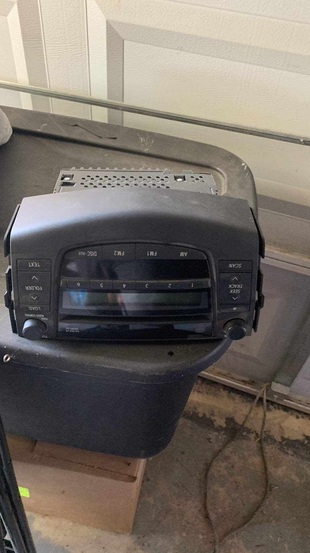 TOYOTA RAV4 XM RADIO 6 CD DISC CHANGER MP3 PLAYER OEM HEAD UNIT STEREO RAV 4