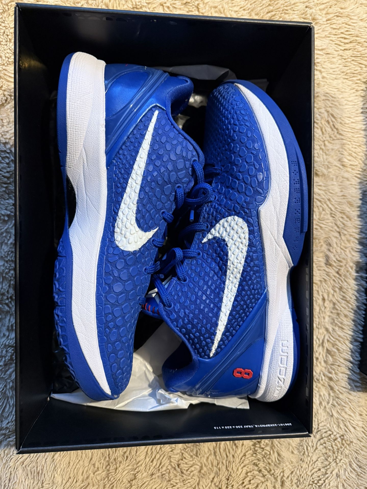 Kobe 6 Dodgers protro 