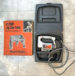 Black & Decker Utility Jig Saw with Hard Case & Table