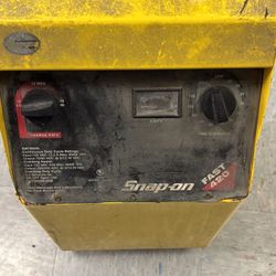 Snap On Fast 420 Battery Charger