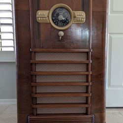 Antique Zenith Radio