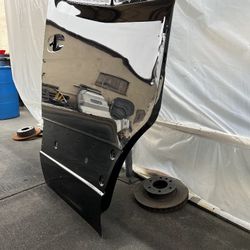 Front right door shell for Mercedes Sprinter 907