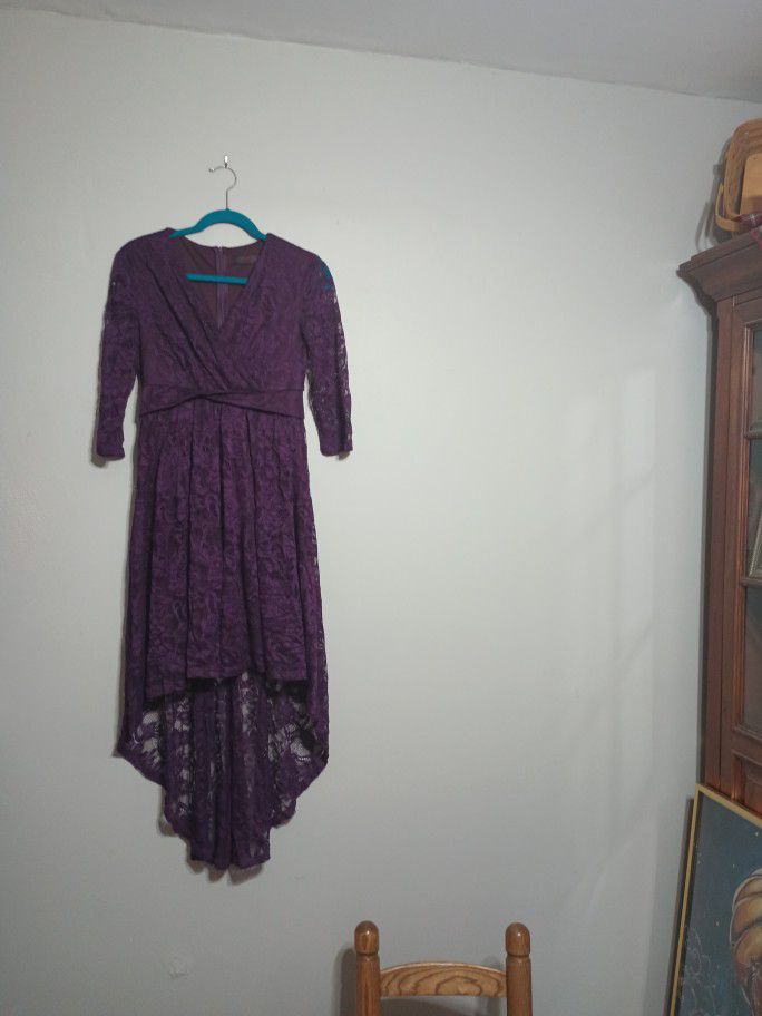 Ladies Formal/Semi Formal Cascading Dress - Royal Purple With A V Neckline And A Long Cascade - Dress Tells Size M