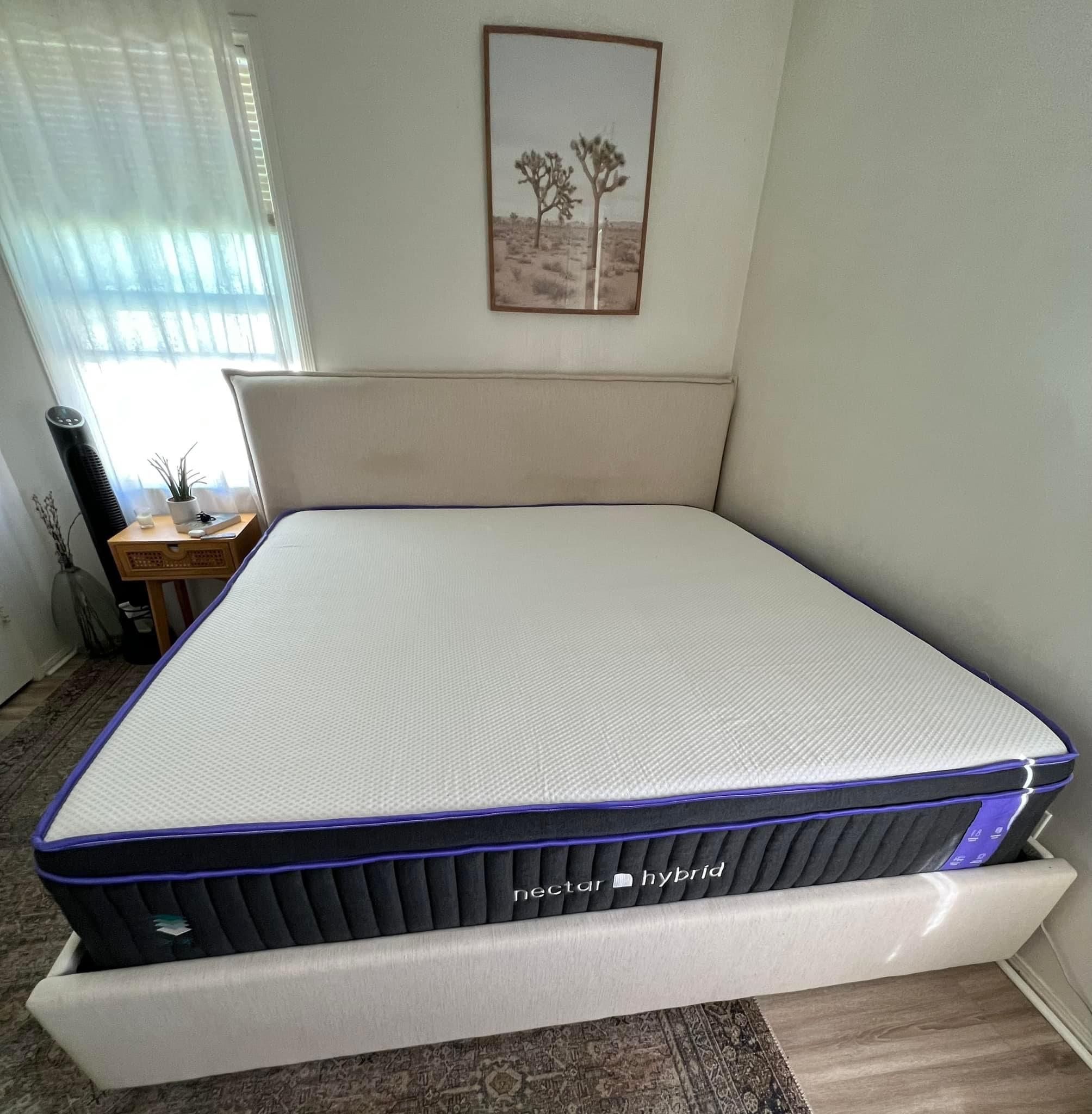 🛏️ KING nectar Premier Hybrid Mattress - Like New
