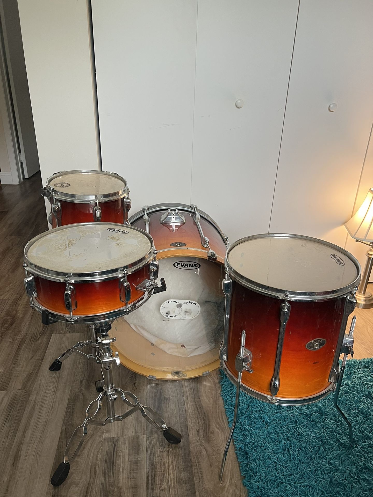 Tama Drum Set 