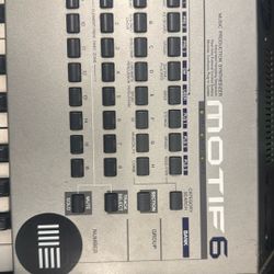 Yamaha Motif 6 Synthesizer 