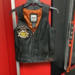 Genuine leather Harley Davidson woman’s vest