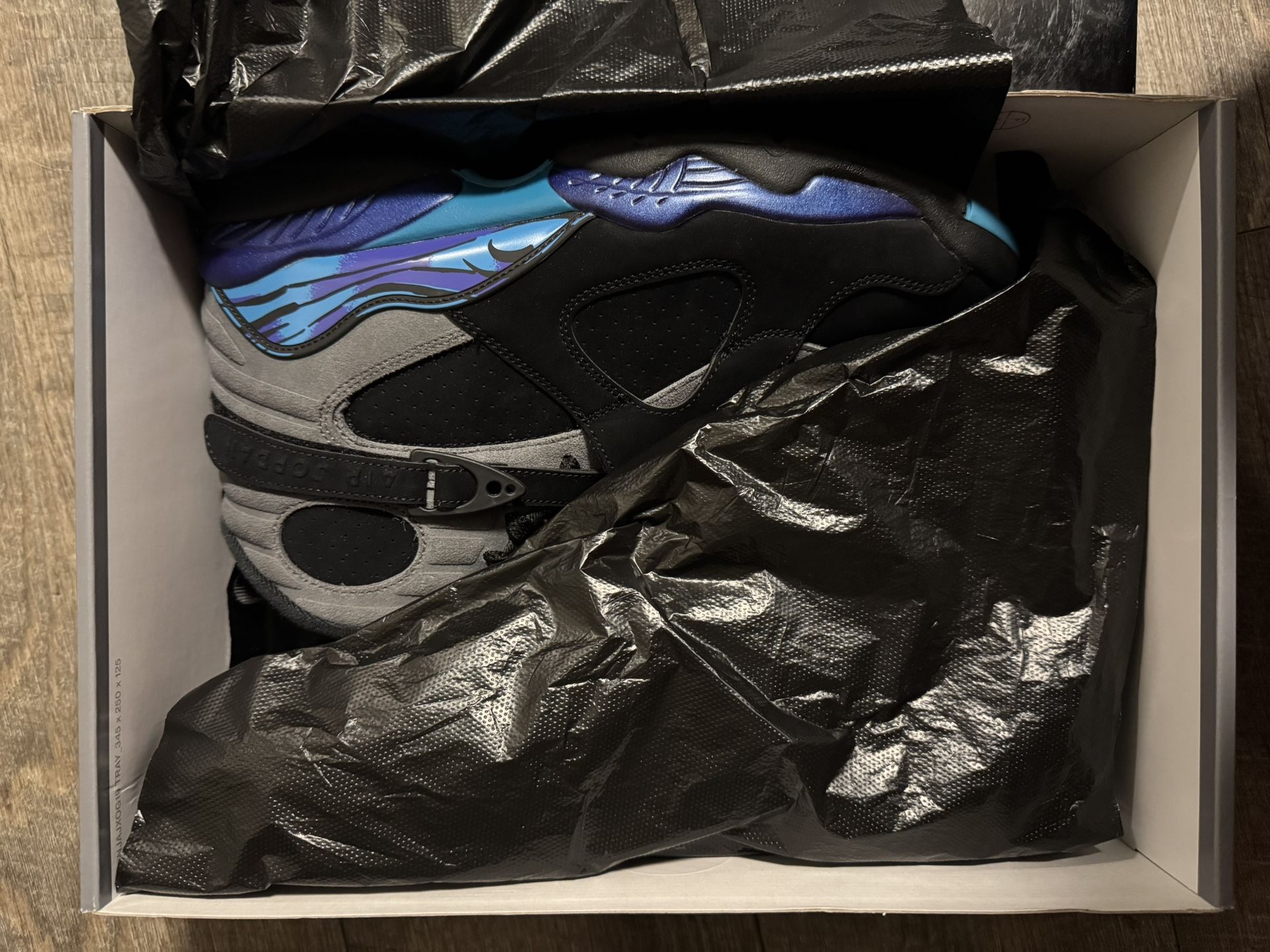 Jordan 8 Retro
