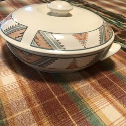 Mikasa Intaglio Baking Dish