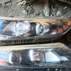 2011 To 2014 Kia Optima Headlights Original Driver And Passenger Side Halogen Type 