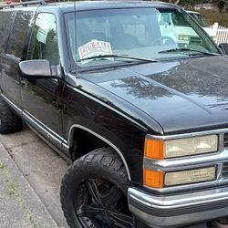 1997  CHEVROLET SUBURBAN 