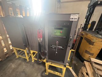 Enersys Aker Wade UNIMAX Forklift charger