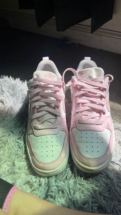 pink nikes