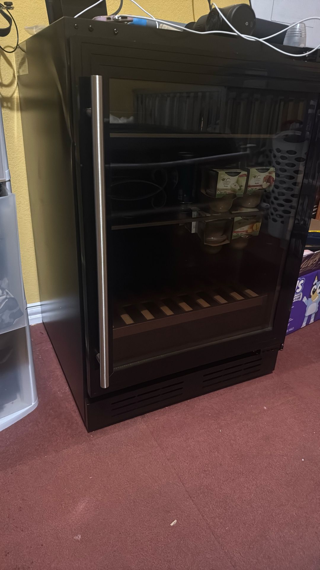 Refrigerator/wine Cooler