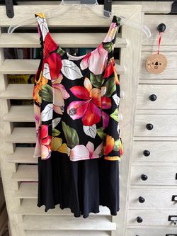 Slimshaper Tankini swim top floral black bottom by Swim Solutions New without Tags