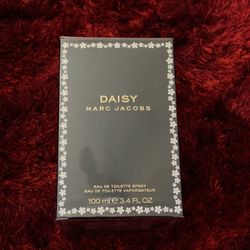 Daisy By Marc Jacobs