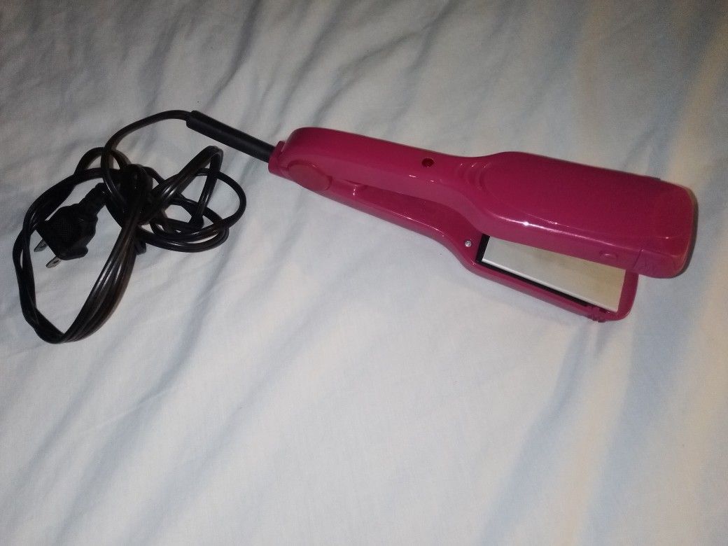 Hair straightener