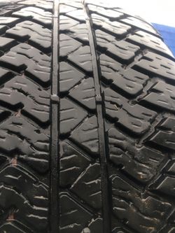 Set of 4 285/45/22 like new Firestone