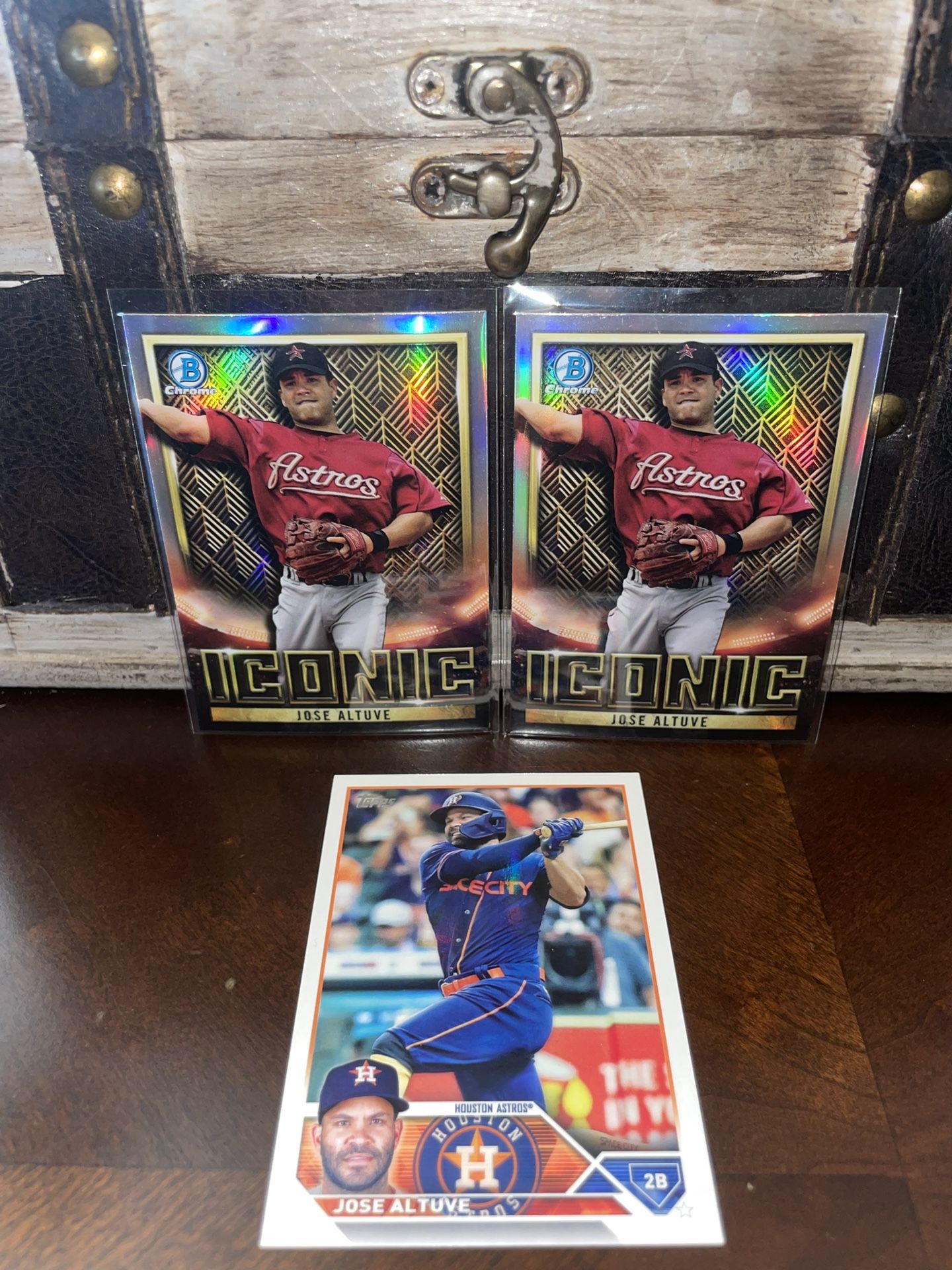 Jose Altuve Iconic Houston Astros Baseball Card Lot