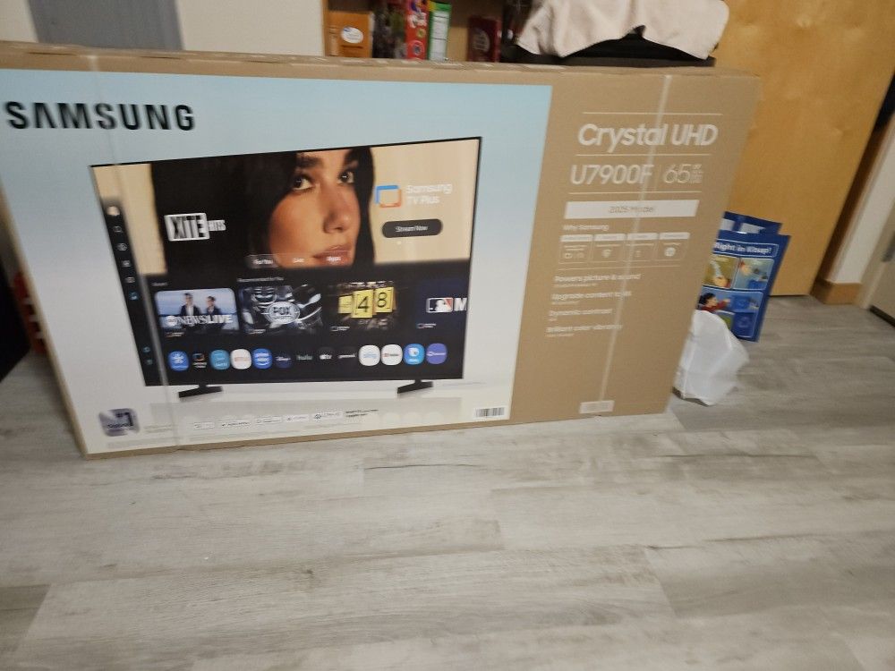 Samsung   65"