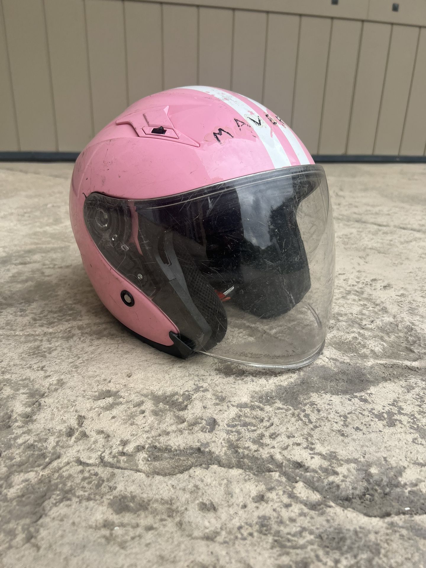 Scooter / Moped / Motorcycle Helmet Pink Medium