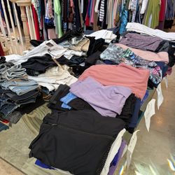 🛍️FABULOUS DESIGNER WOMAN /MAN CLOTHING  GARAGE SALE!!!🤩