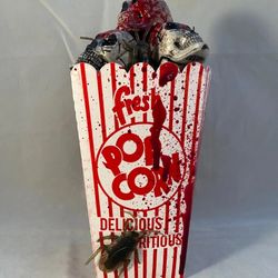 Bloody skull popcorn, Halloween prop circus, roaches decoration